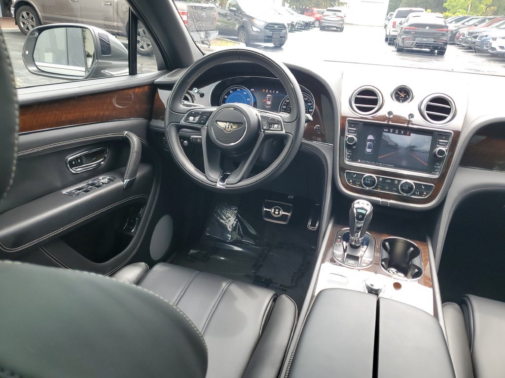 Used 2018 Bentley Bentayga AWD/4WD image 15