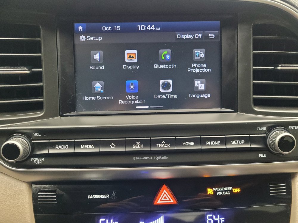 Used 2020 Hyundai Elantra SEL FWD image 25