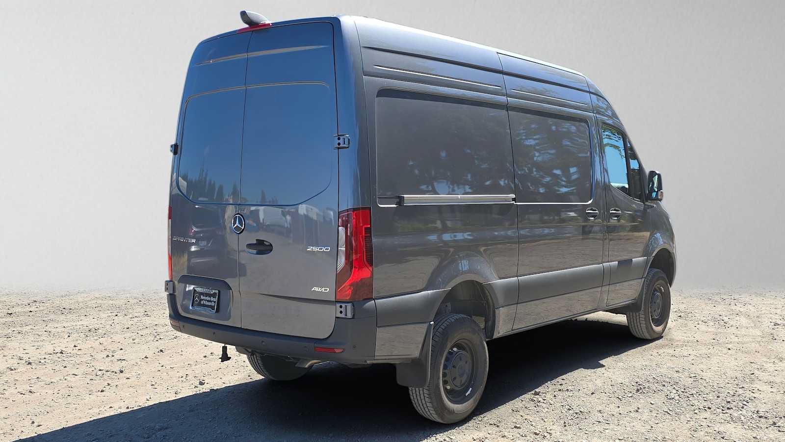 Used 2026 Mercedes-Benz Sprinter 2500 image 3