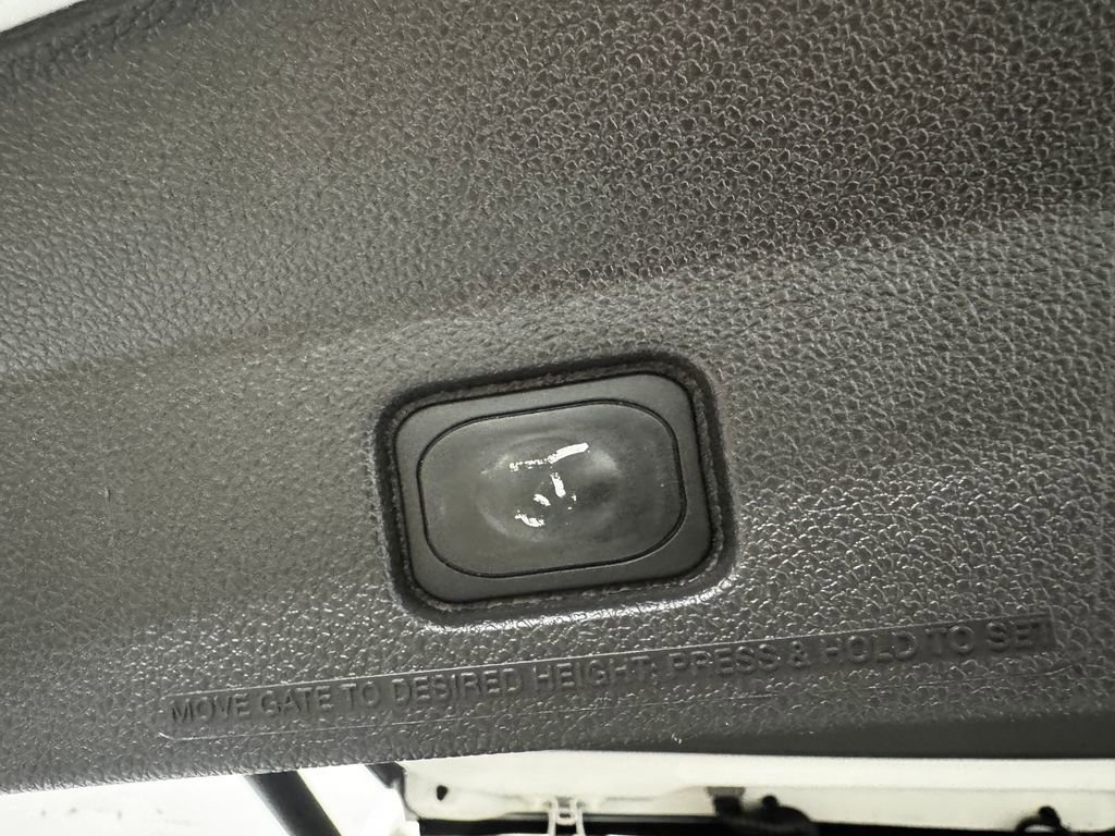 Used 2015 Ford Explorer XLT w/ Equipment Group 202B image 41