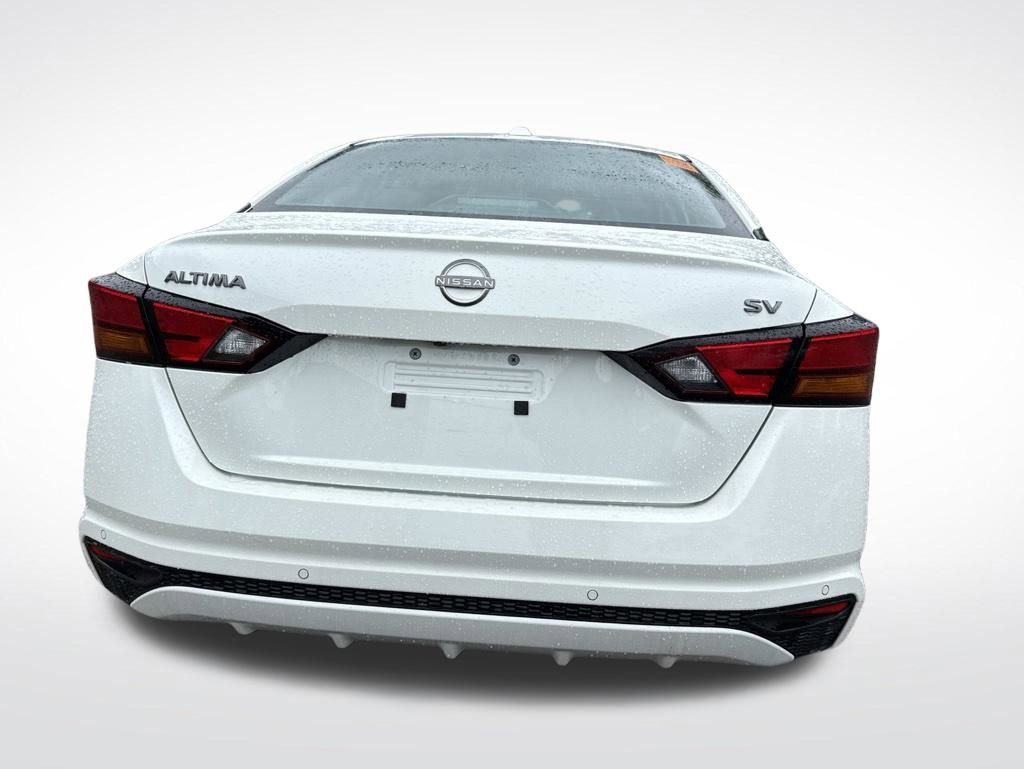 Used 2024 Nissan Altima 2.5 SV FWD image 18