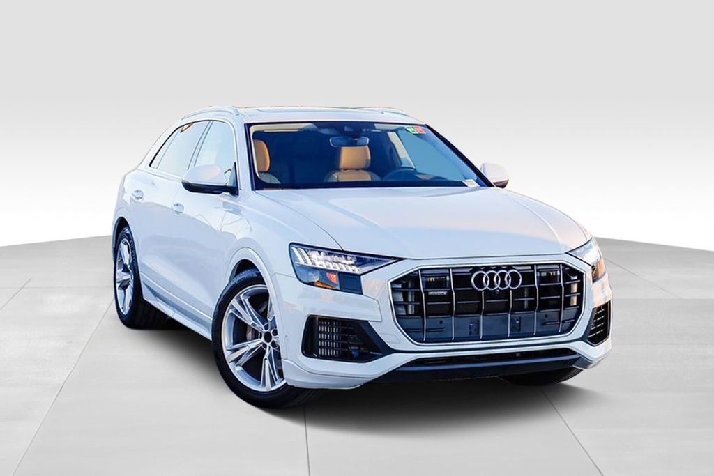 Used 2023 Audi Q8 Prestige w/ Prestige Package image 2