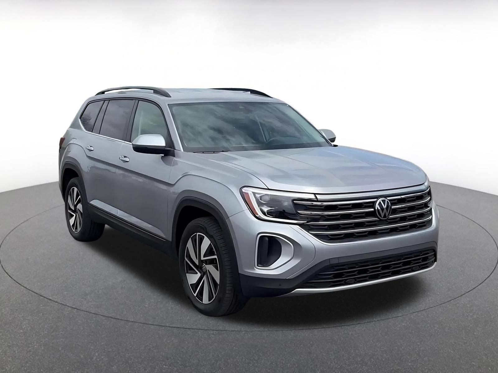 Used 2026 Volkswagen Atlas SE AWD/4WD image 3