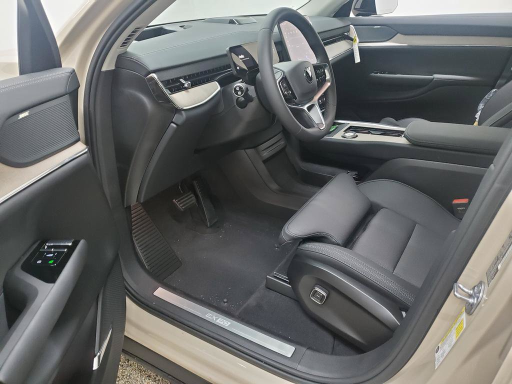 New 2026 Volvo EX90 Plus AWD/4WD image 6