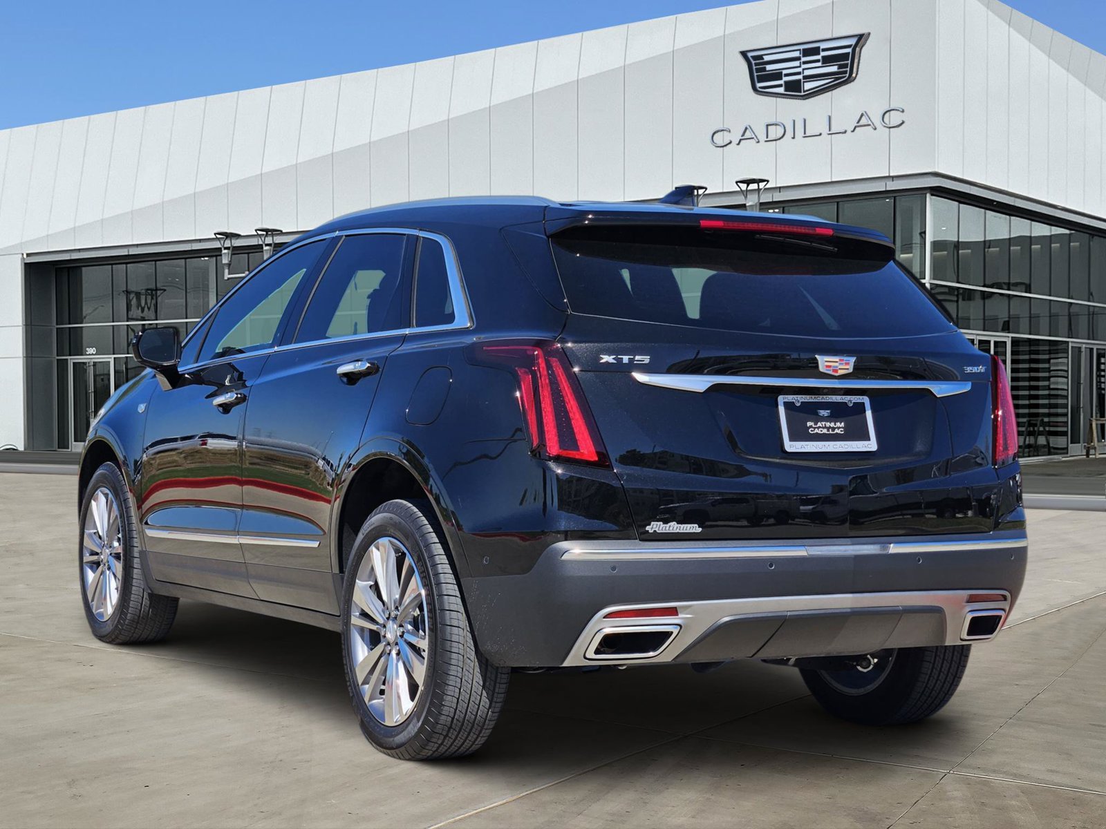 New 2026 Cadillac XT5 Premium Luxury w/ Driver Assist Package FWD image 4