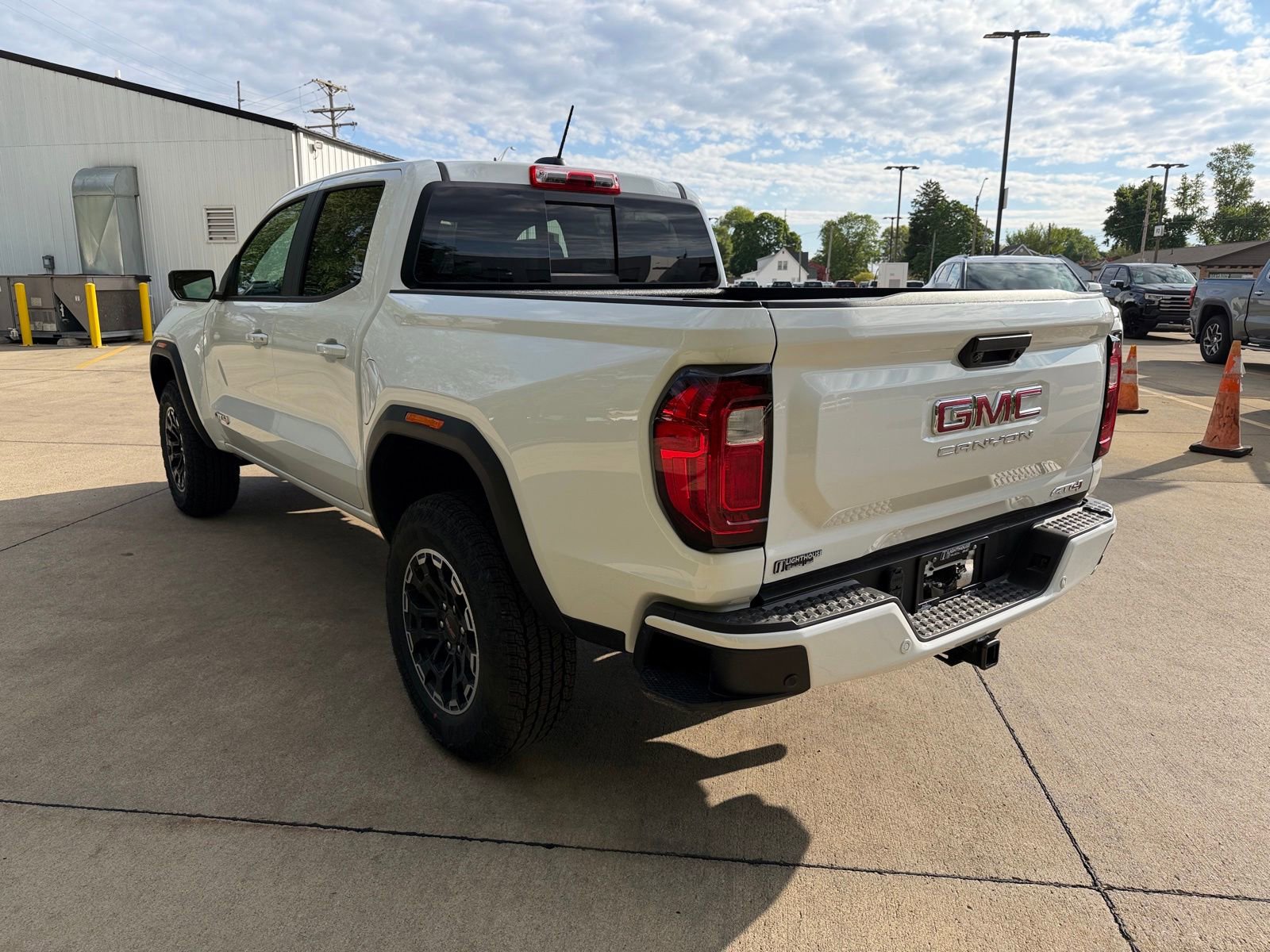 New 2026 GMC Canyon AT4 AWD/4WD image 34