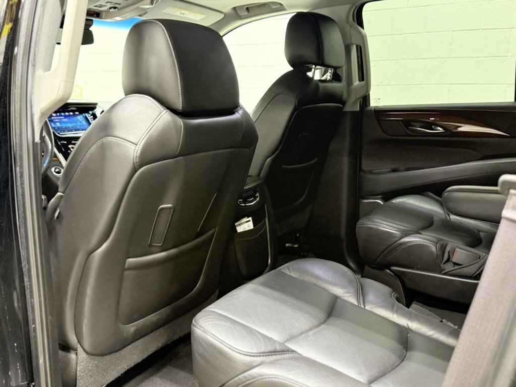 Used 2017 Cadillac Escalade Premium Luxury w/ LPO, Radiant Package image 15