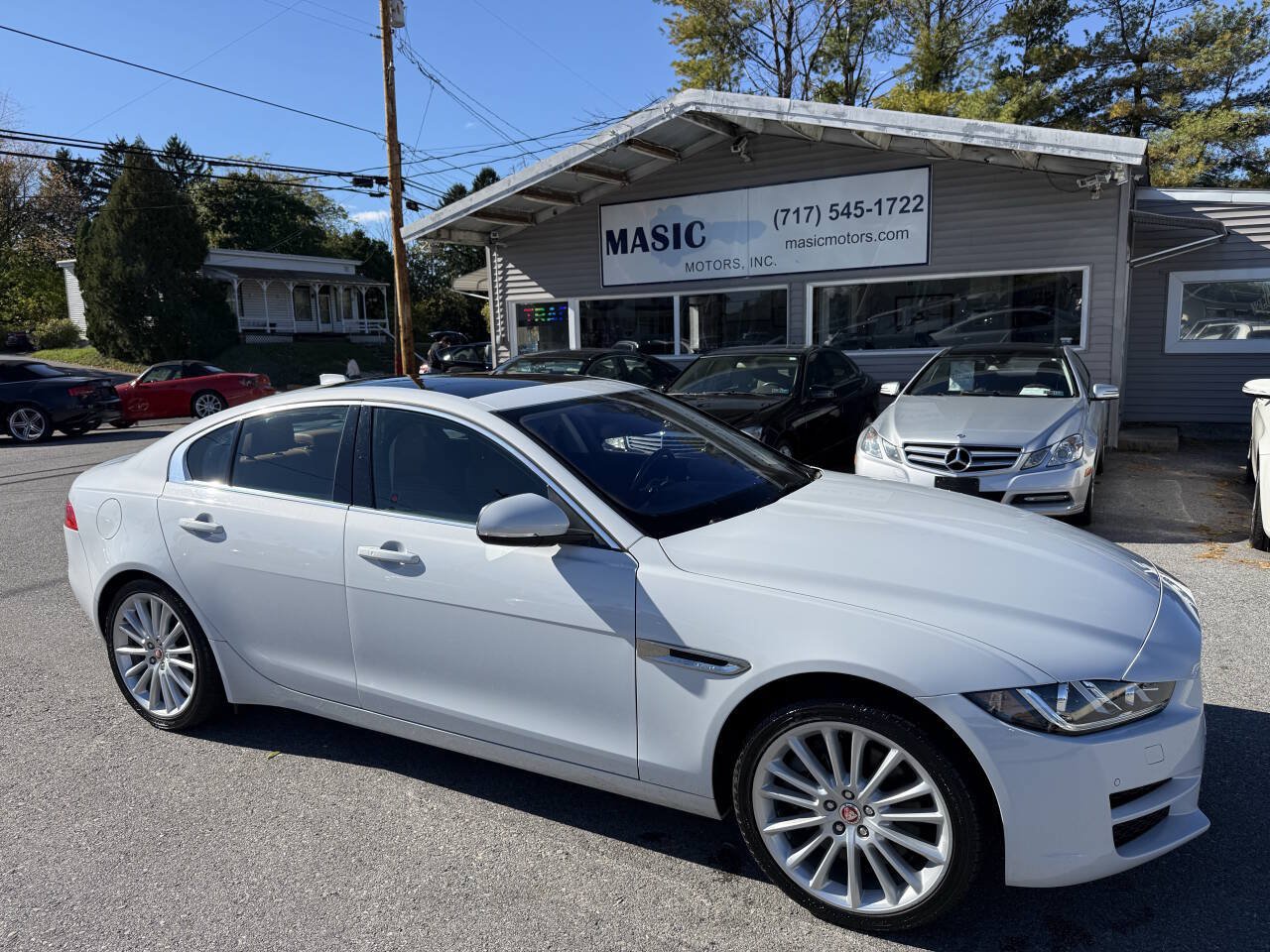 Used 2018 Jaguar XE Portfolio AWD/4WD image 31