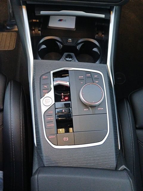 New 2026 BMW 330i Sedan w/ M Sport Package RWD image 21