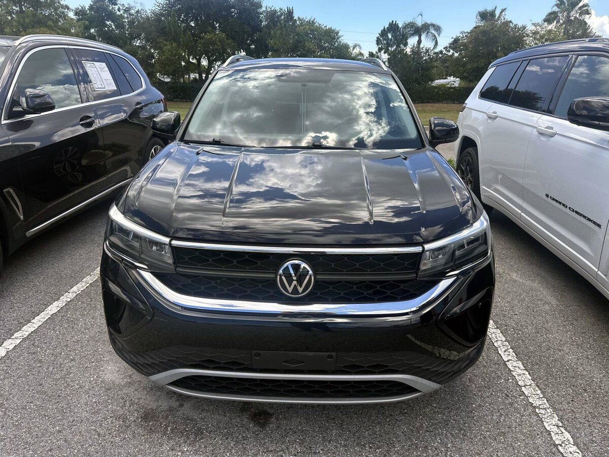 Used 2022 Volkswagen Taos SE AWD/4WD image 5