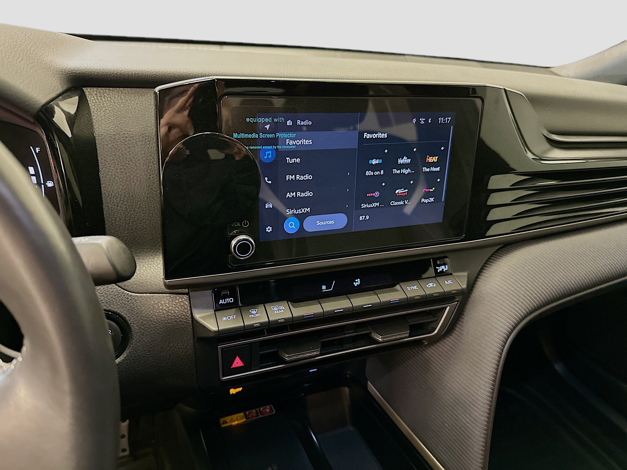 Used 2025 Toyota Camry SE w/ Convenience Package FWD image 26