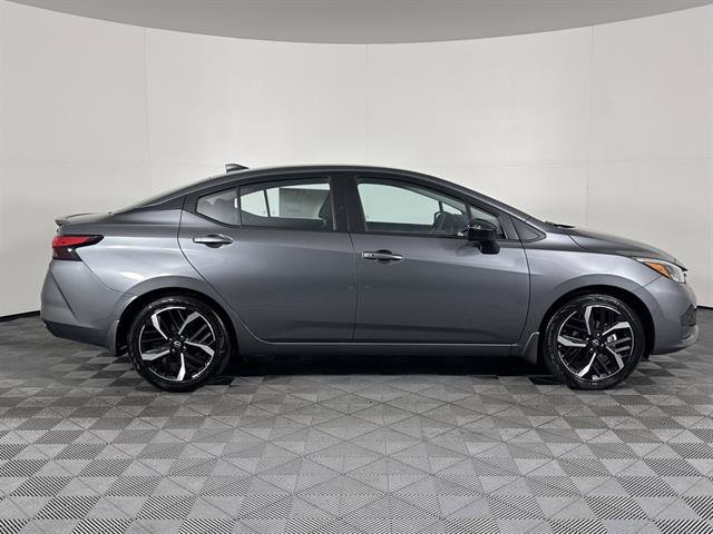 New 2025 Nissan Versa SR w/ Trunk Package image 2
