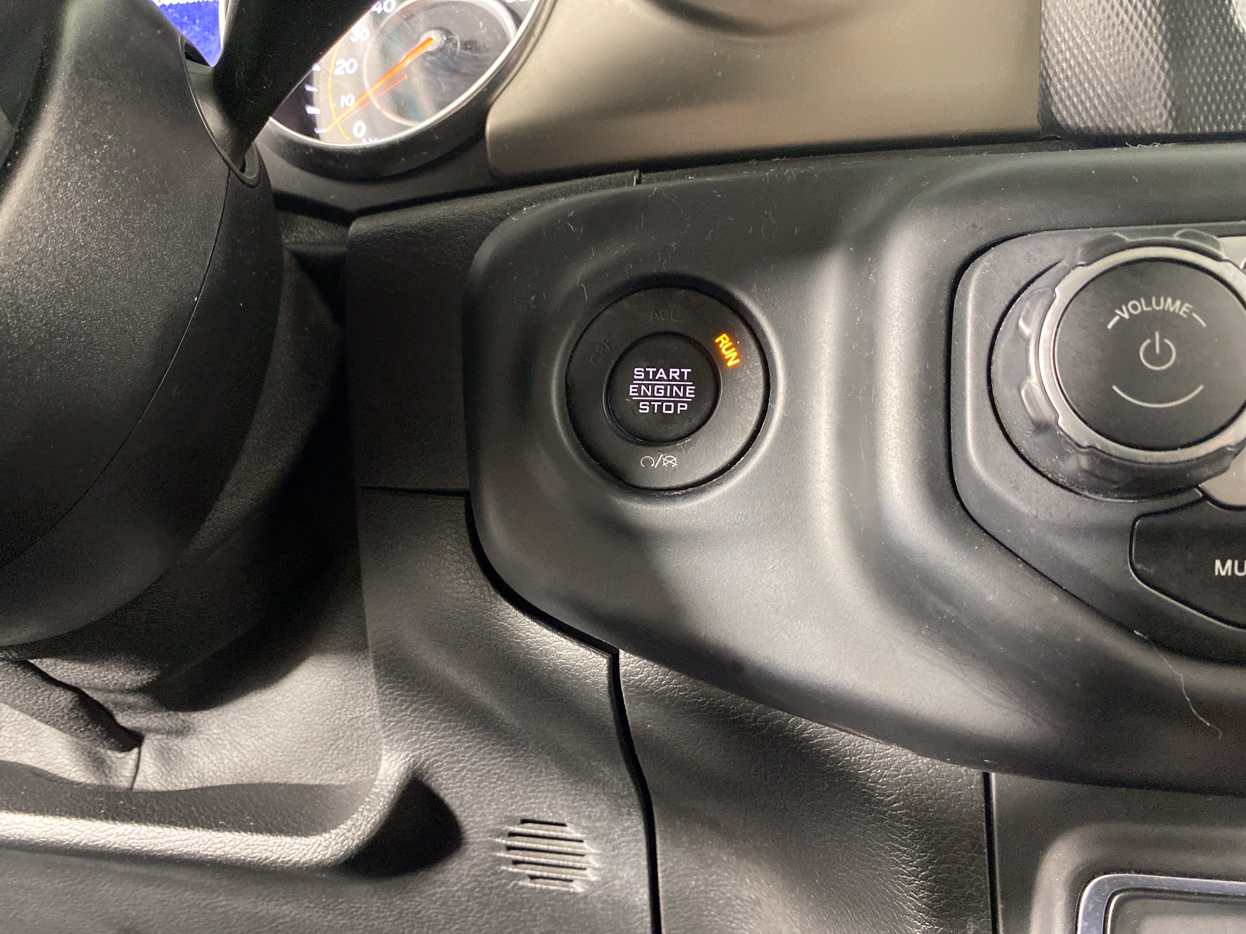 Used 2020 Jeep Wrangler Unlimited Sport S AWD/4WD image 24