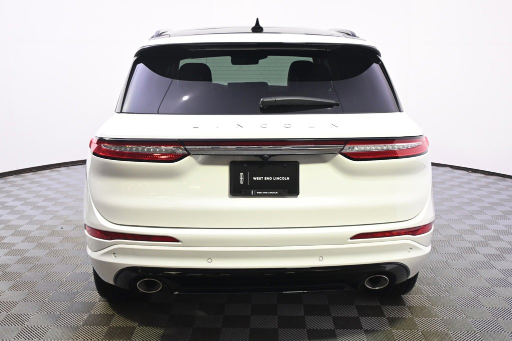 New 2026 Lincoln Corsair Reserve w/ Jet Appearance Package image 5