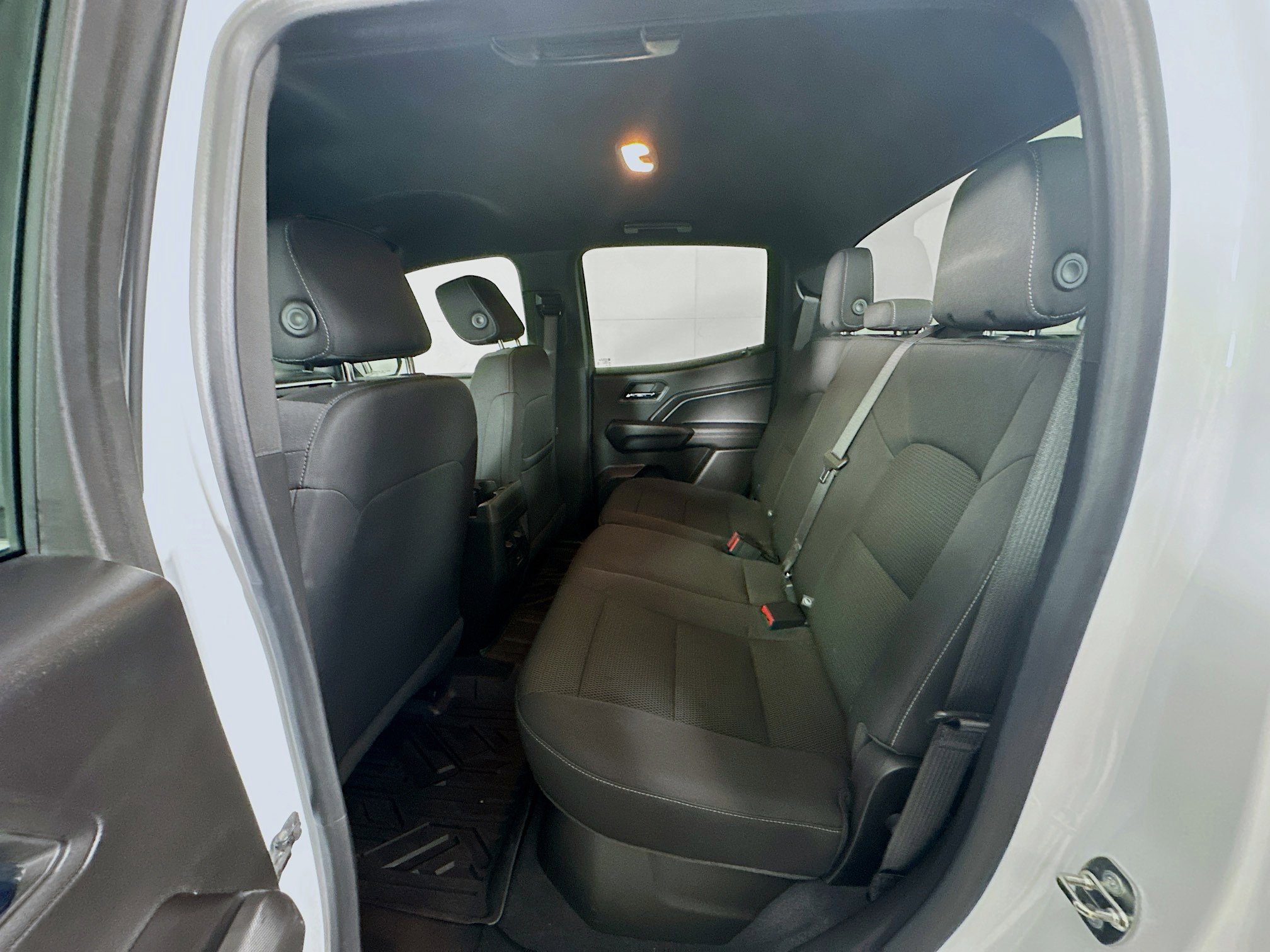 Used 2023 GMC Canyon Elevation image 26
