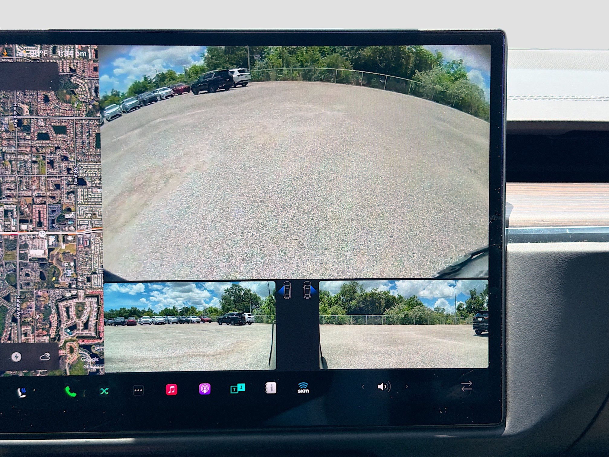 Used 2024 Tesla Model X AWD/4WD image 31