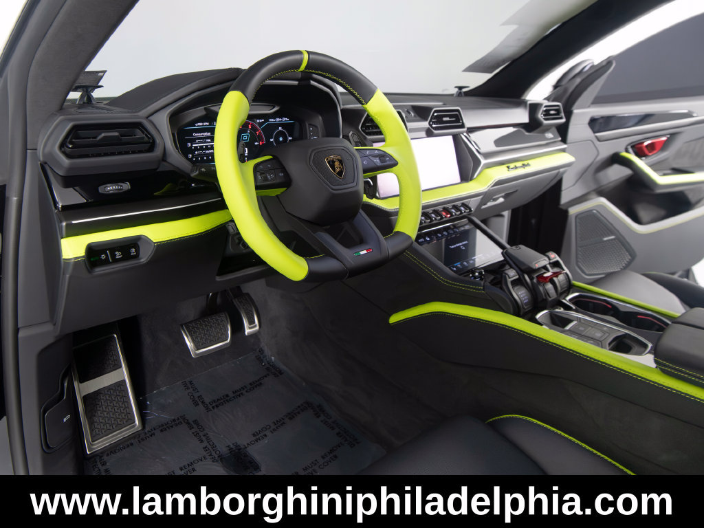 Used 2026 Lamborghini Urus S AWD/4WD image 11