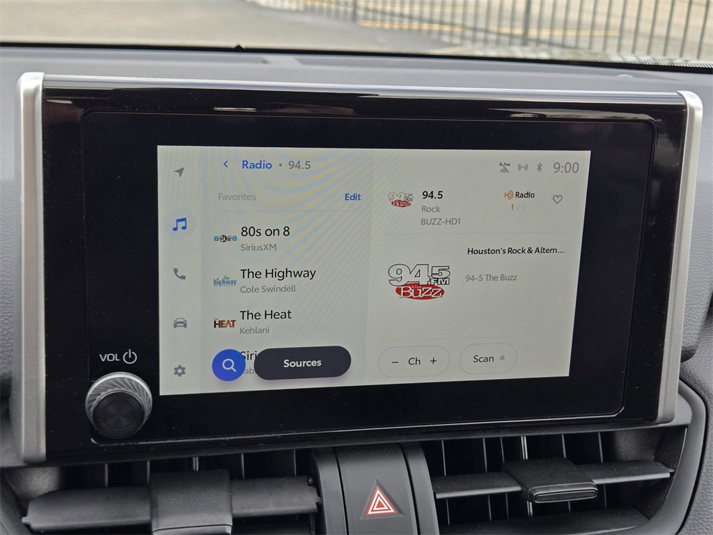 Used 2025 Toyota RAV4 XLE w/ Convenience Package image 22