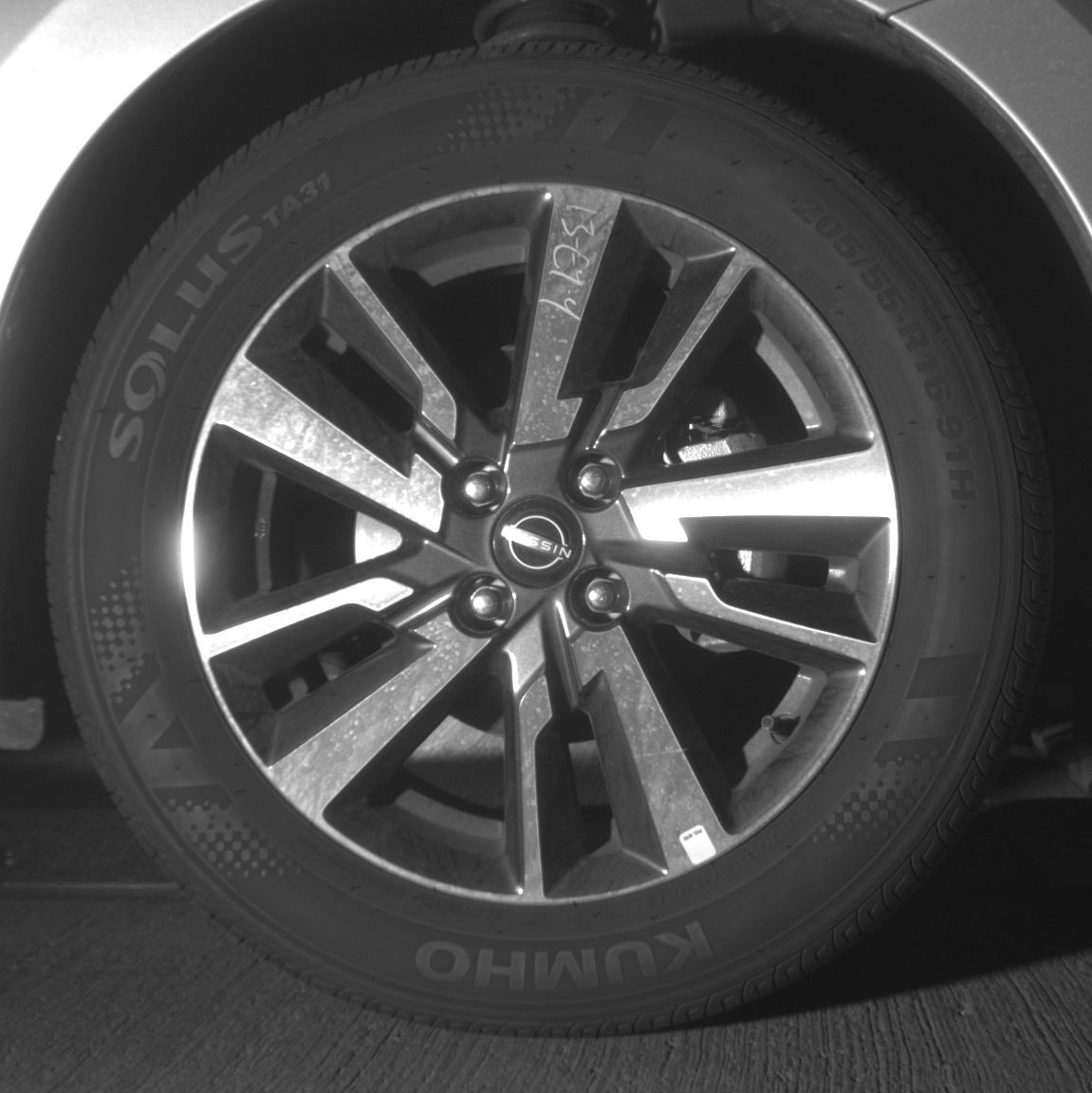 Used 2025 Nissan Versa SV FWD image 13