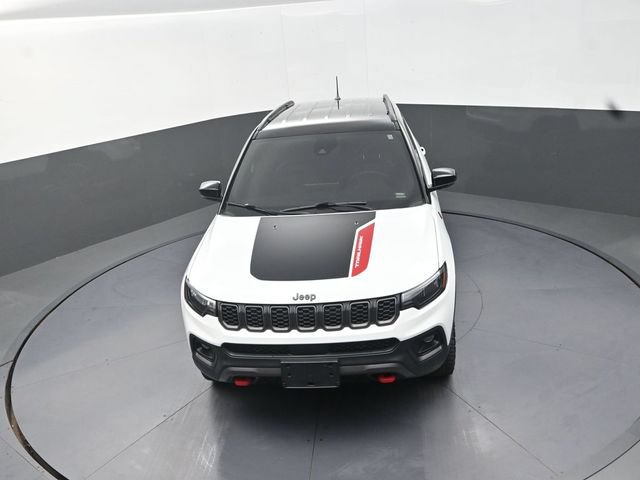 Used 2026 Jeep Compass Trailhawk AWD/4WD image 12