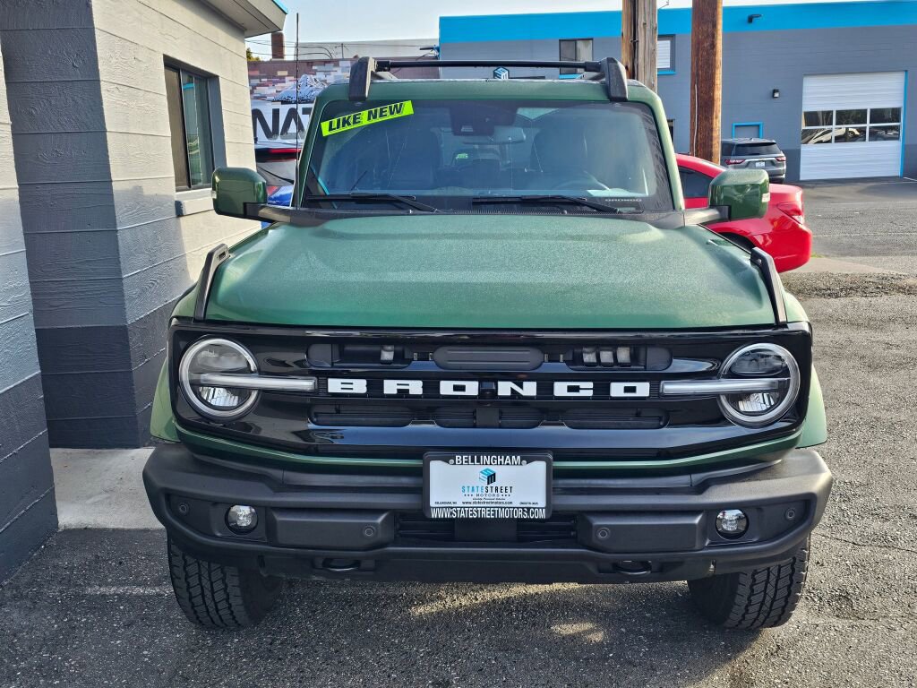 Used 2024 Ford Bronco Outer Banks image 2