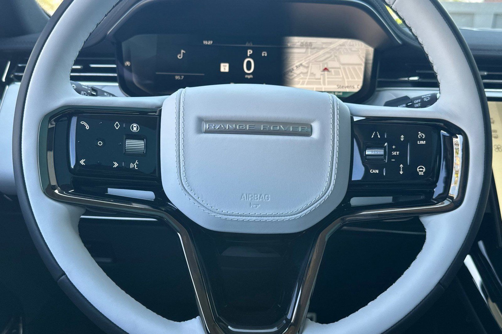 New 2026 Land Rover Range Rover Sport Dynamic SE image 17