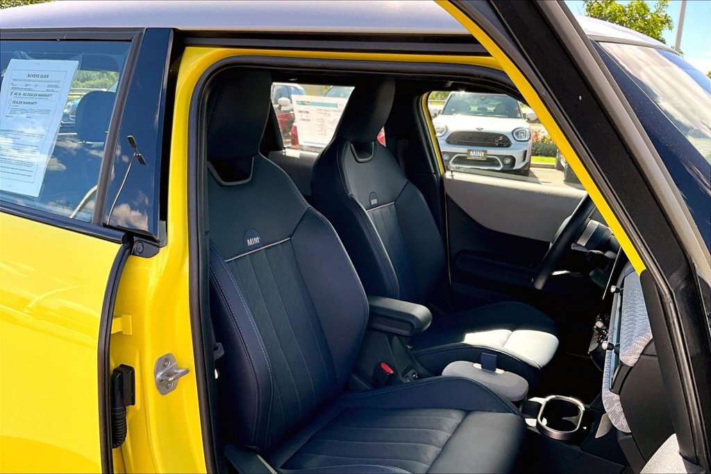 Used 2026 MINI Cooper S FWD image 8