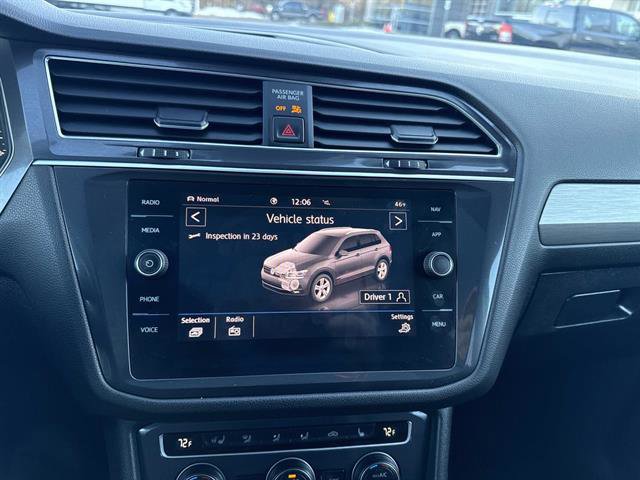 Used 2020 Volkswagen Tiguan SEL w/ 3rd Row Seat Package image 23
