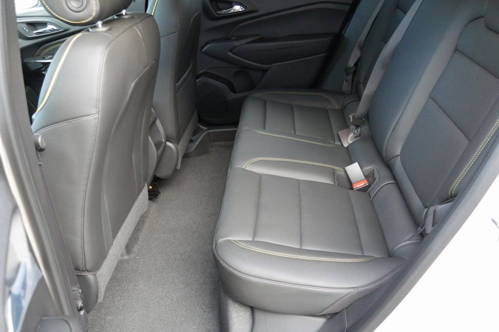 New 2026 Chevrolet Trax ACTIV w/ Sunroof Package image 27