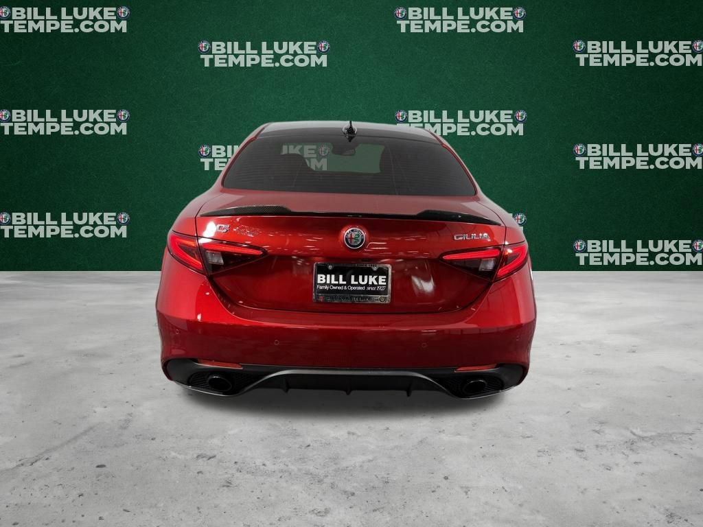 Used 2023 Alfa Romeo Giulia Veloce image 8