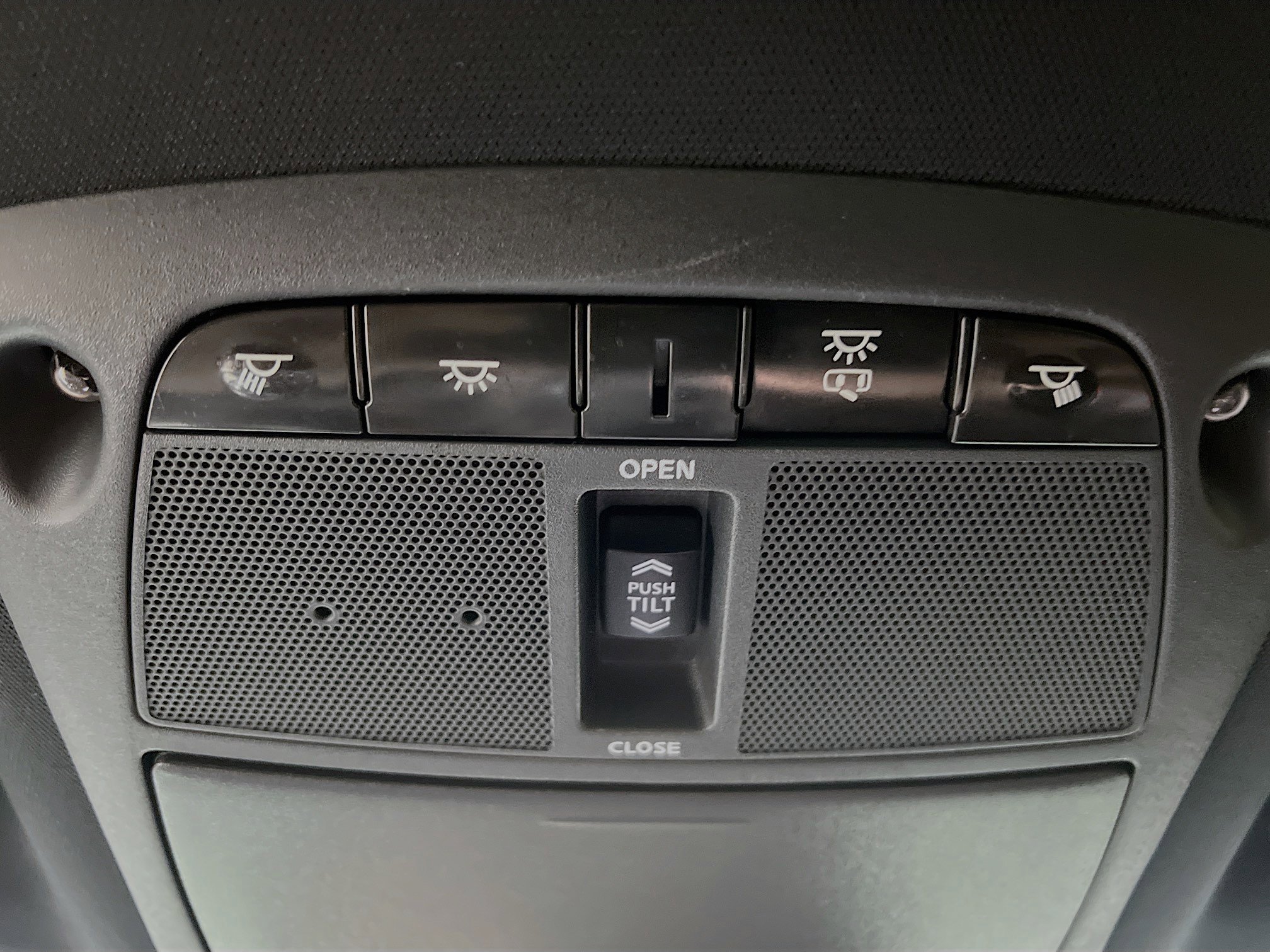 Used 2019 Nissan Maxima SR w/ Premium Package image 21