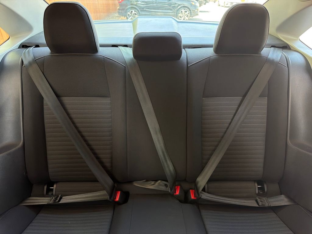 Used 2024 Volkswagen Jetta S image 27