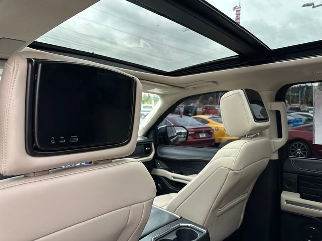 Used 2024 Ford Expedition Platinum image 22
