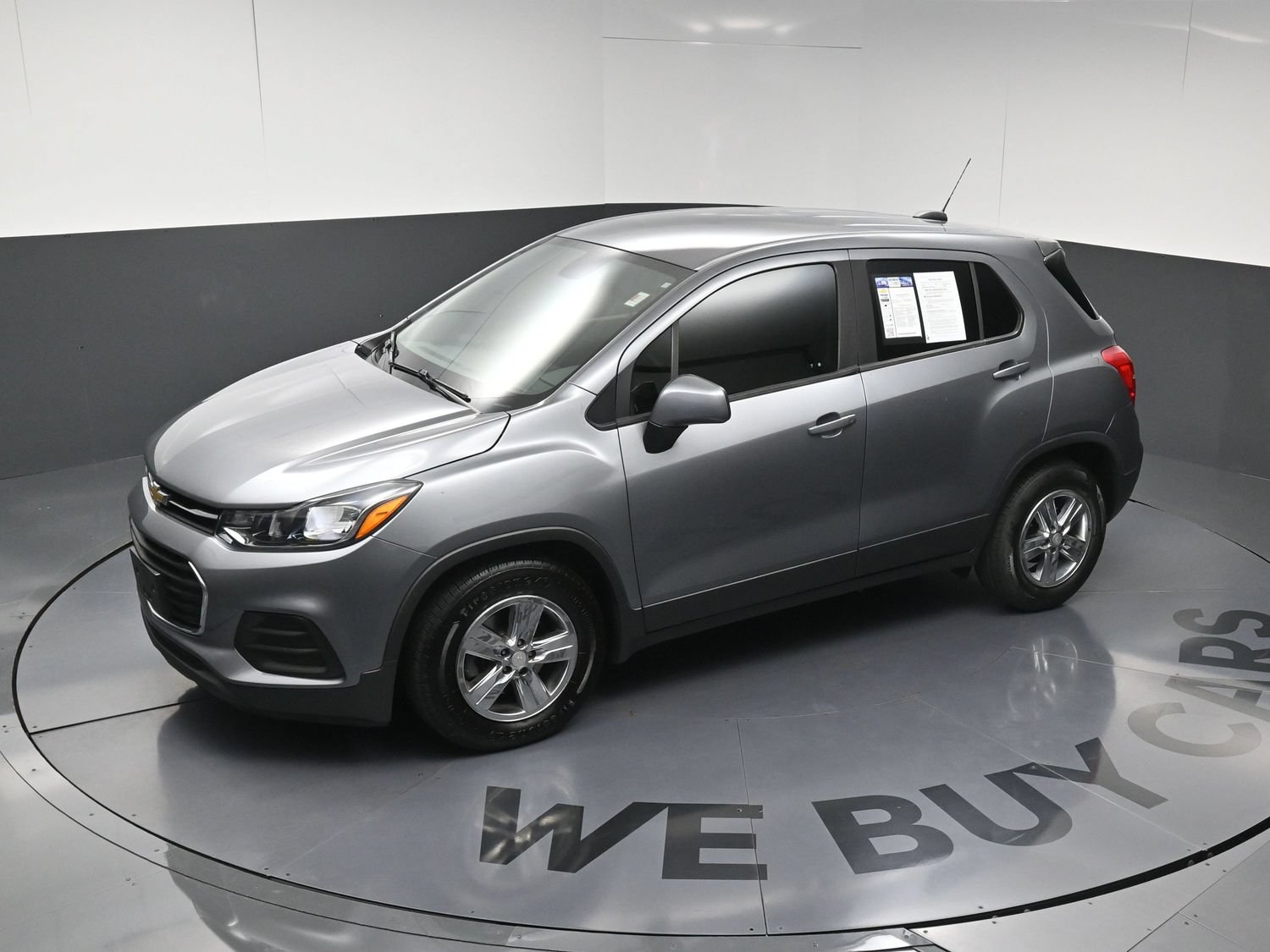 Used 2020 Chevrolet Trax LS FWD image 29