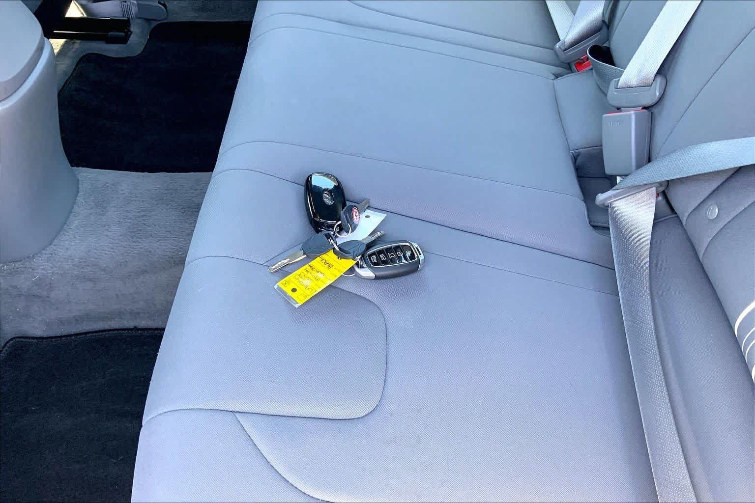 Used 2023 Hyundai Elantra SEL w/ Convenience Package FWD image 13