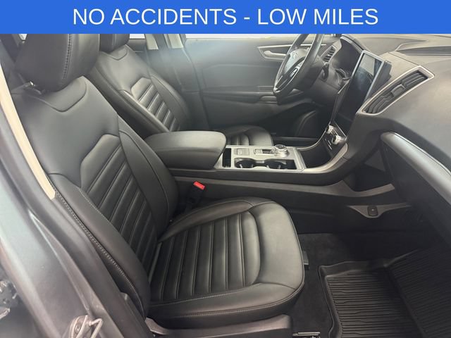 Used 2022 Ford Edge SEL w/ Convenience Package AWD/4WD image 4