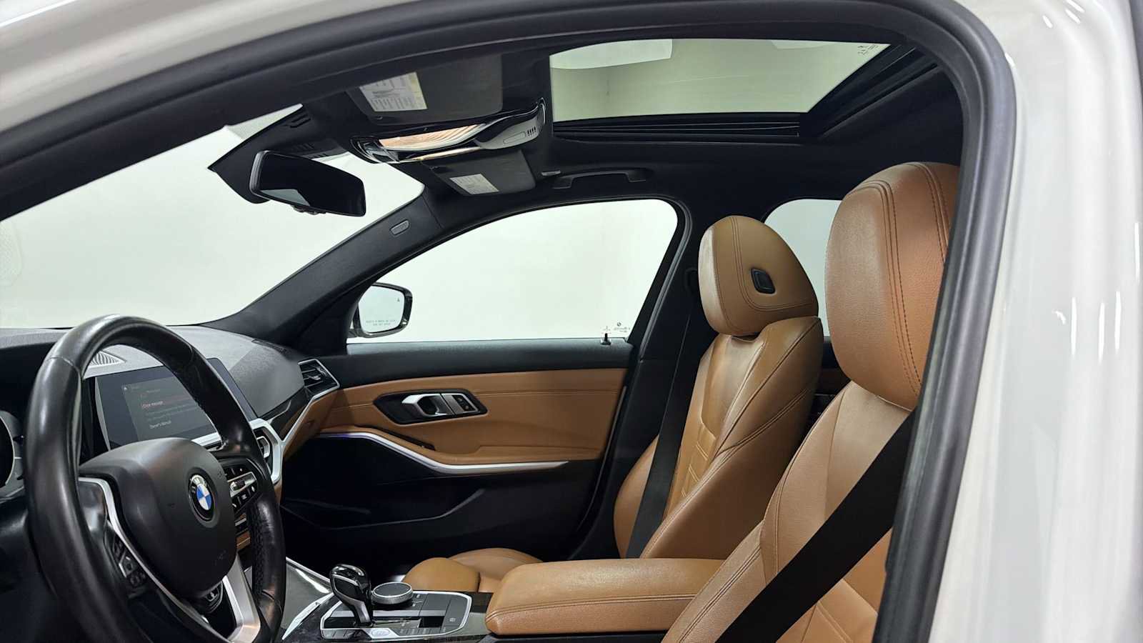 Used 2020 BMW 330i xDrive Sedan w/ Convenience Package image 24