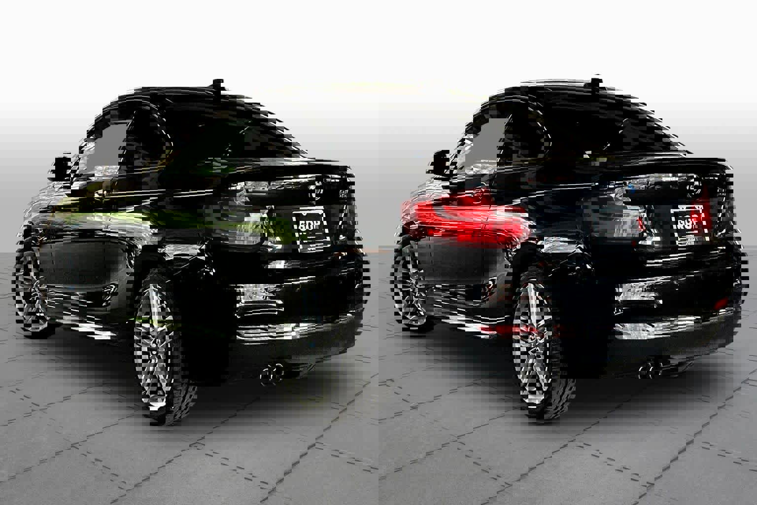 Used 2016 BMW 228i Coupe image 11