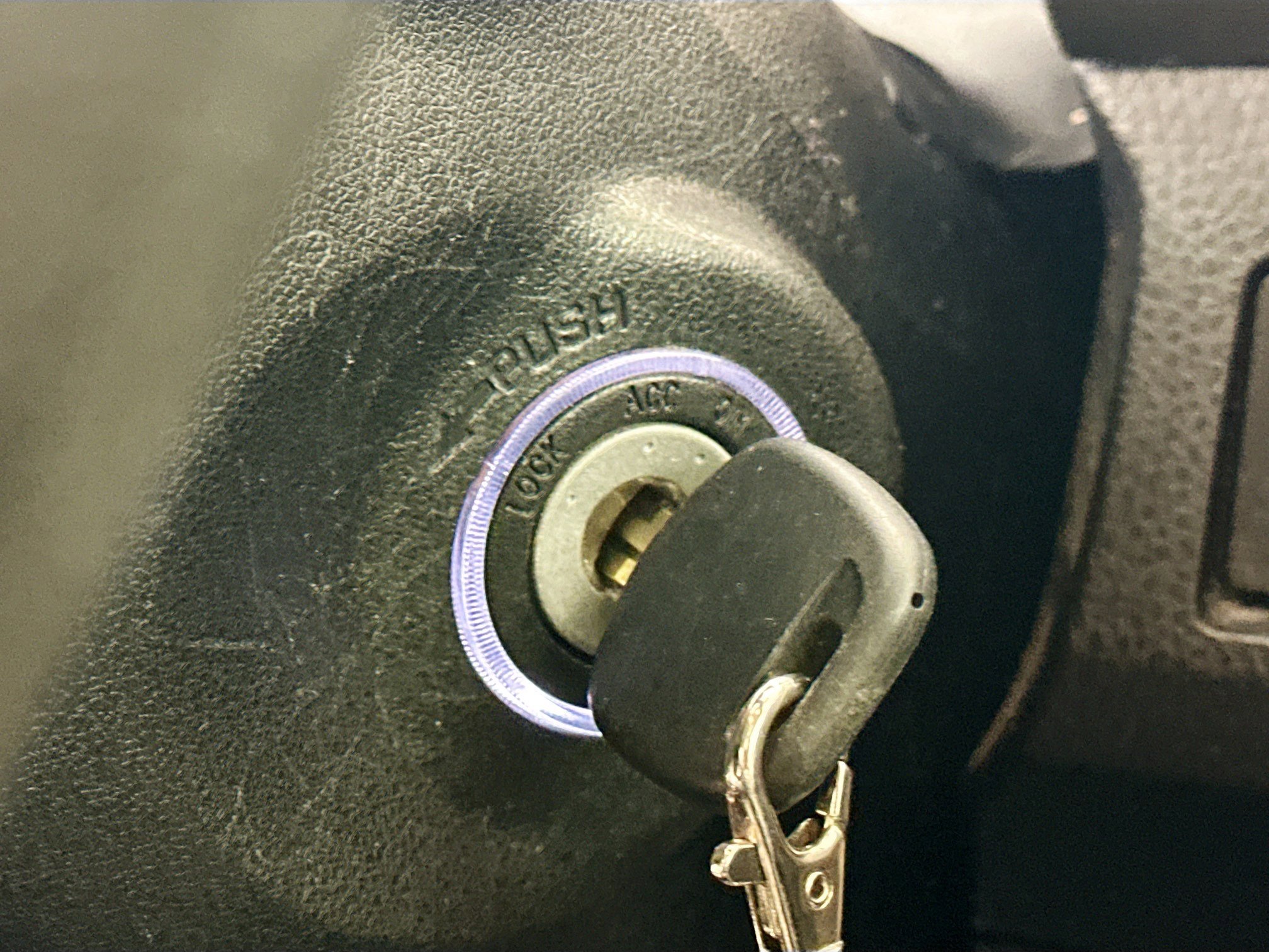 Used 2013 Toyota RAV4 XLE image 16