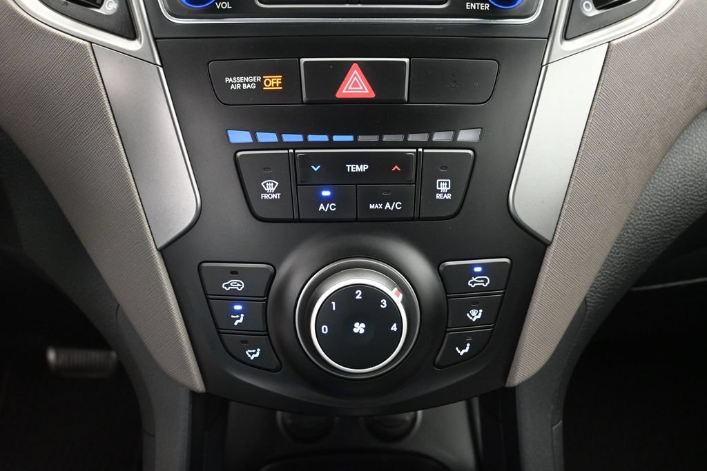 Used 2018 Hyundai Santa Fe Sport FWD image 17