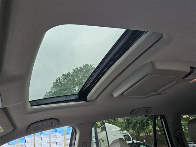 Used 2021 Honda Pilot Touring image 8