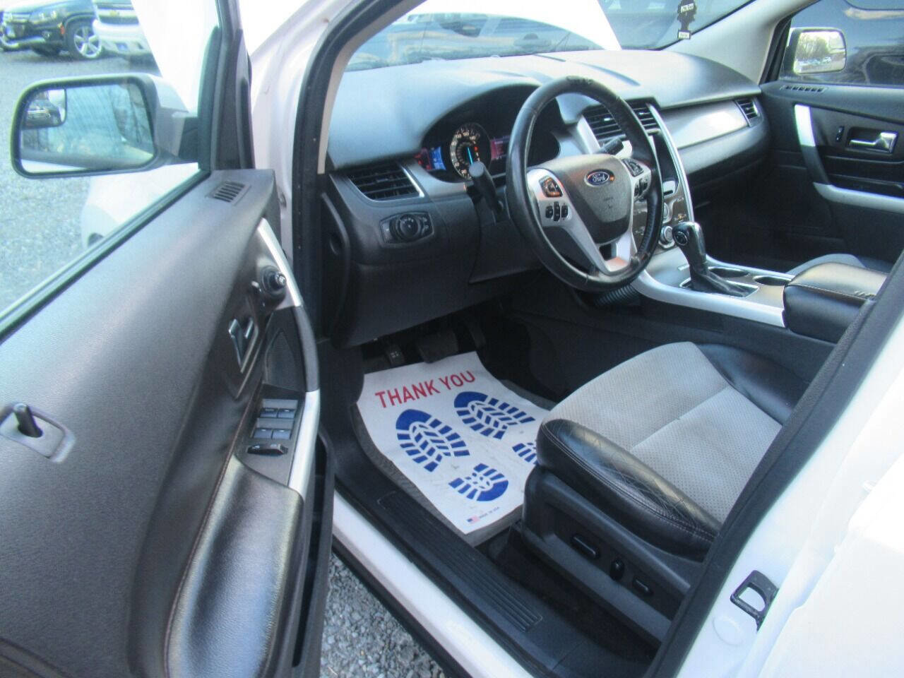 Used 2013 Ford Edge SEL image 16