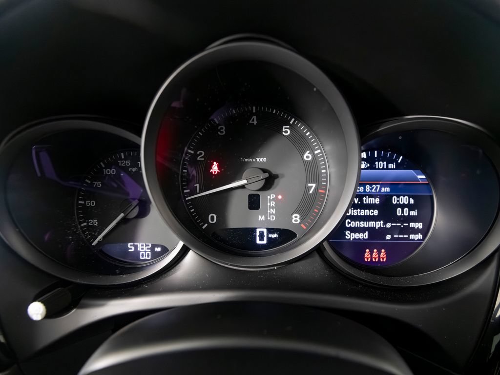Certified 2026 Porsche Macan AWD/4WD image 23