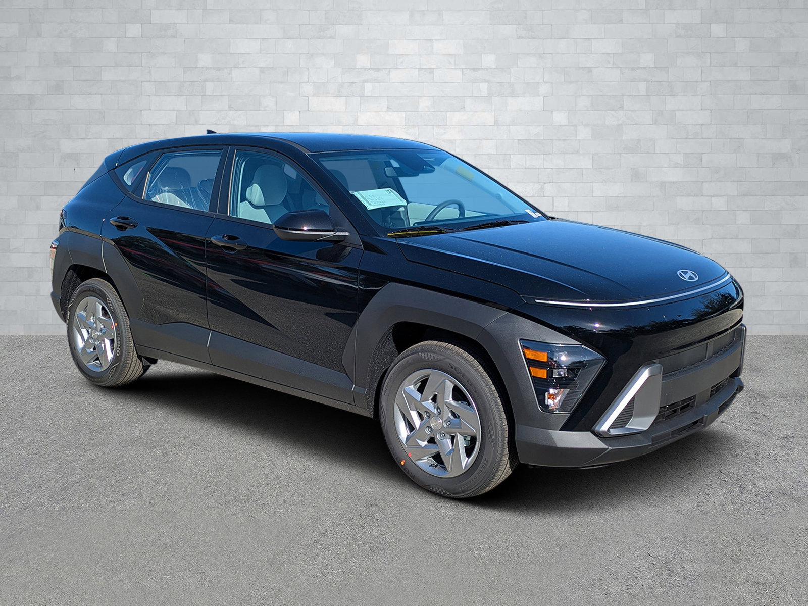 New 2026 Hyundai Kona SE image 2