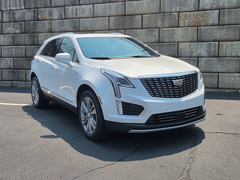 Used 2024 Cadillac XT5 Premium Luxury w/ Technology Package AWD/4WD image 7