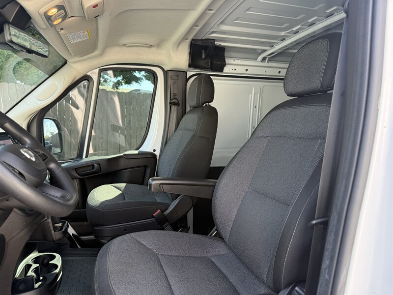 Used 2023 RAM ProMaster 1500 w/ Driver Convenience Group FWD image 13