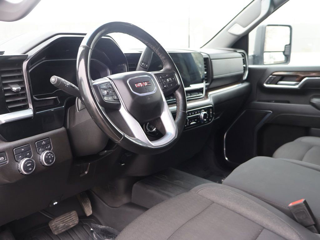 Used 2024 GMC Sierra 2500 SLE w/ SLE Convenience Package image 24