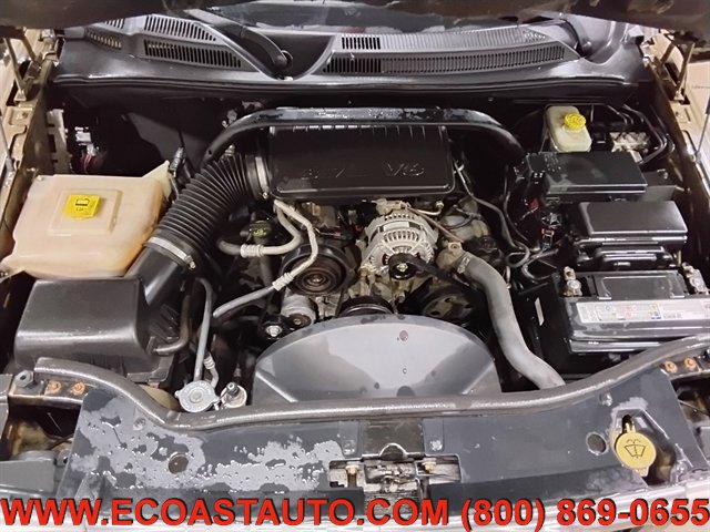 Used 2008 Jeep Commander Sport image 9