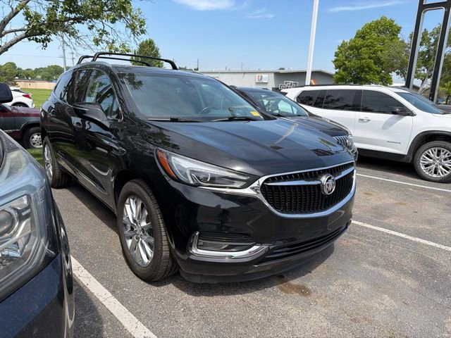 Used 2018 Buick Enclave Premium w/ Experience Buick Package AWD/4WD image 2