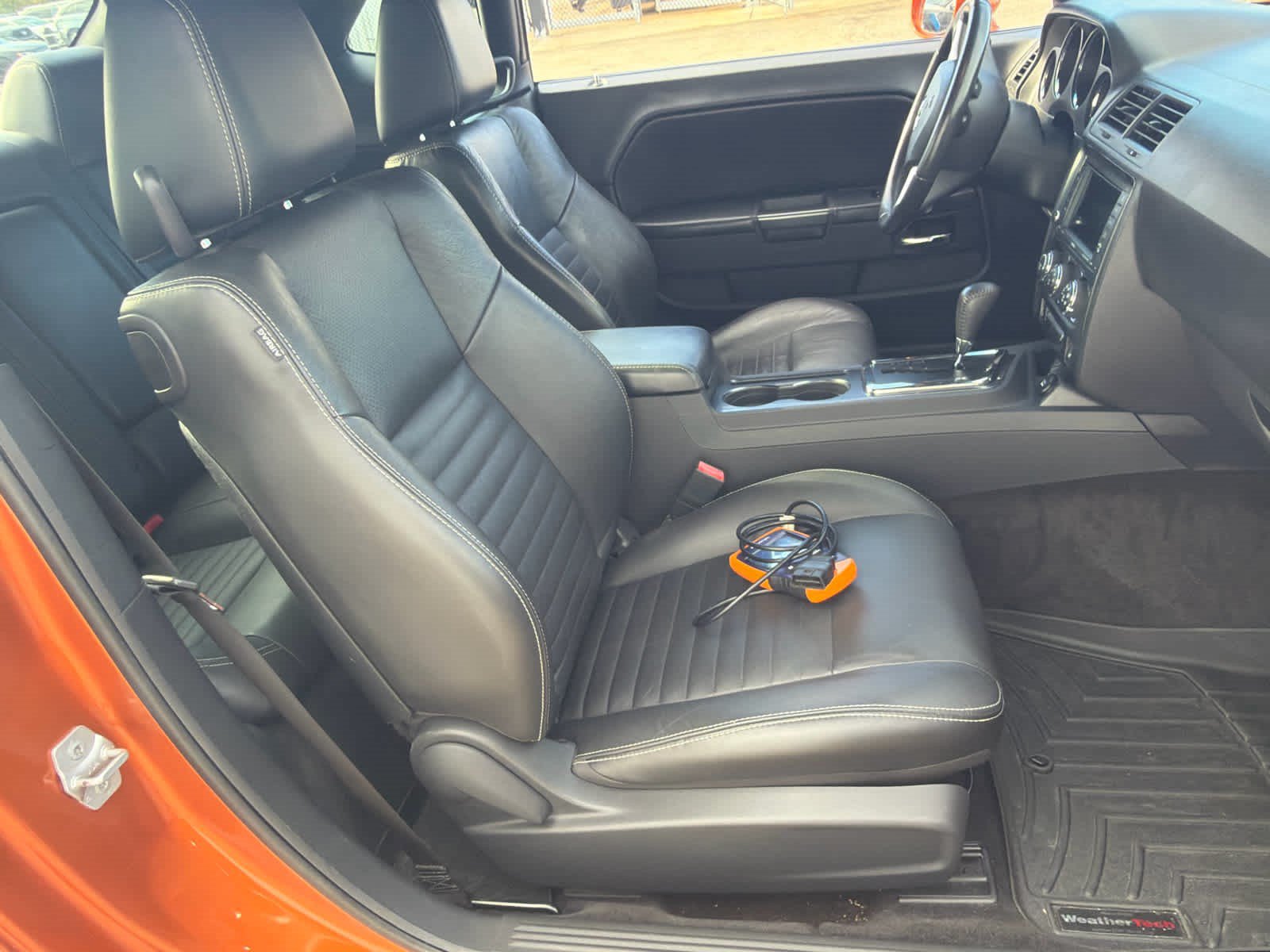 Used 2011 Dodge Challenger RWD image 4